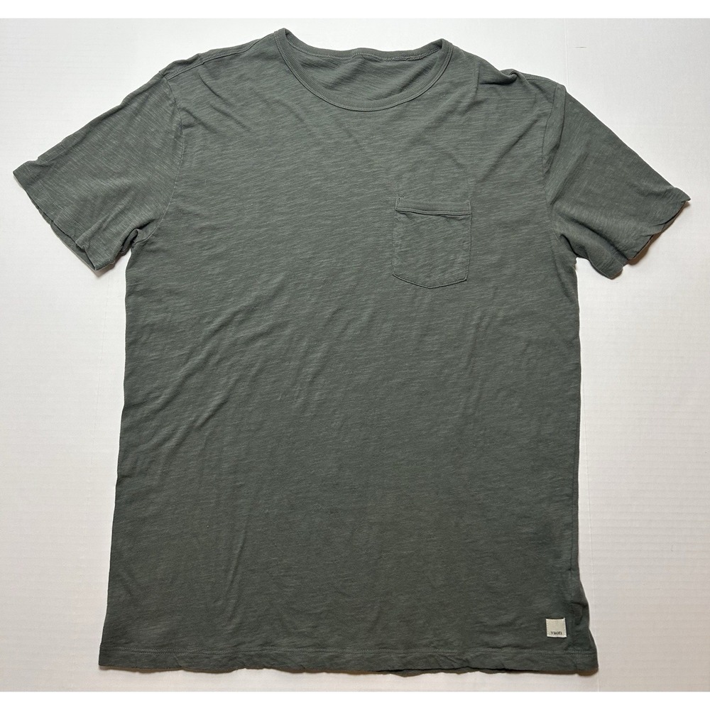 Vuori Mens The Rise Tee Shirt Size XL Green Crewneck Pocket Short Sleeve Casual